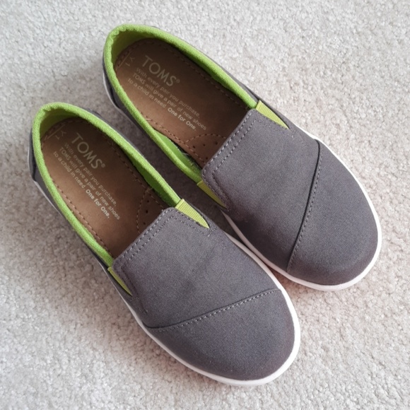 Toms Other - 👑2xHOST PICK🆕️TOMS slip on sneakers green gray 1